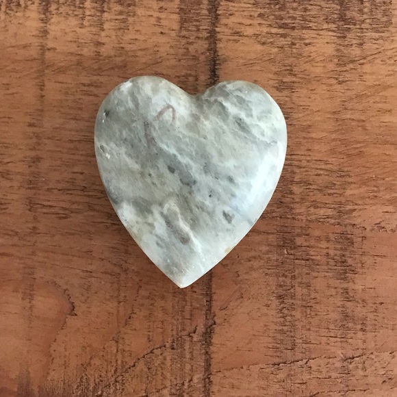 Olive Green Genuine ONYX Heart - Picture 3 of 9